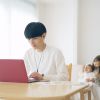 4極イヤホンマイク（3.5mmミニプラグ・音量調整付き・有線ステレオイヤホン・通話/会議/音楽用・1.2m・ブラック）