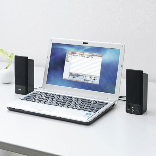 USB電源マルチメディアスピーカー（オーディオ・ブラック・アンプ内蔵・ヘッドホン端子・1W・コンセント不要）