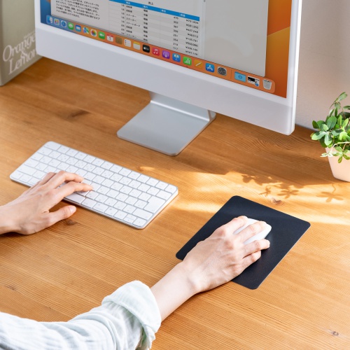 抗菌マウスパッド（ハードタイプ・Sサイズ・裏面滑り止め加工・ブラック） MPD-AM2BK-S サンワサプライ