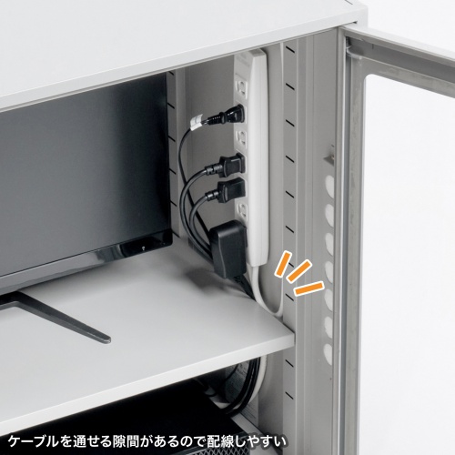 防塵ラック（簡易・W650×D550×H750mm・放熱ファン付き・3P・7個口タップ付属・一括集スイッチ付き）