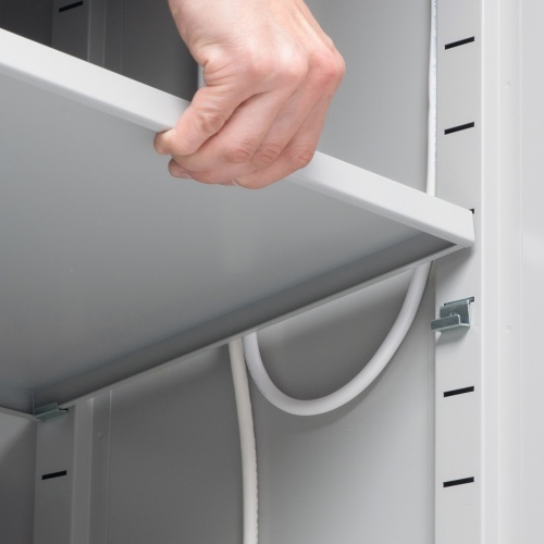 防塵ラック（簡易・W650×D550×H750mm・放熱ファン付き・3P・7個口タップ付属・一括集スイッチ付き）