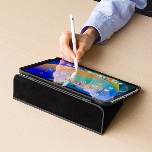 iPad10.9インチ ハードケース（Apple 第10世代iPad 10.9インチ対応・スタンド機能付き・ブラック）