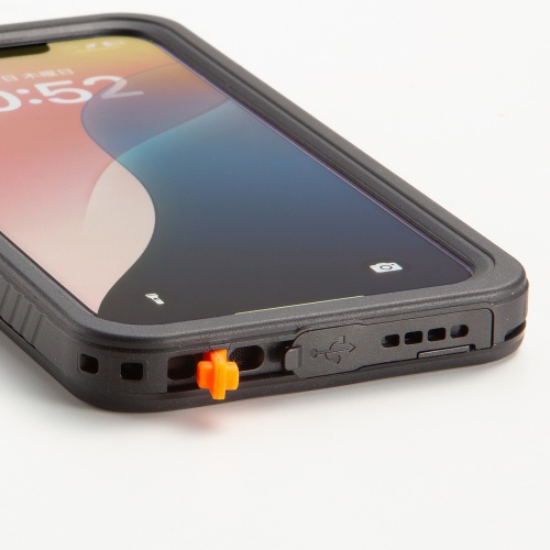 iPhone16e用 防水ケース（耐衝撃・防塵・IP68・全面保護・ストラップホール）