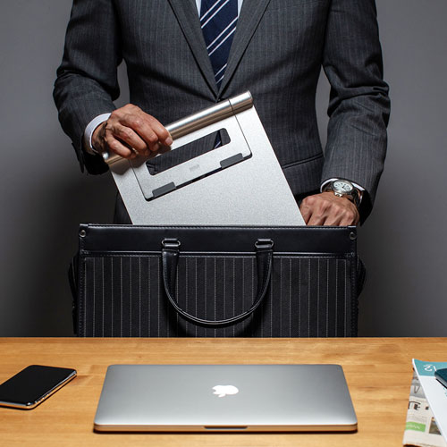 アルミスタンド（ノートパソコン用・無段階調節・平置きタイプ・持ちはこび・薄型）