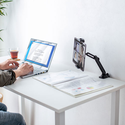 クランプ式タブレットスタンド（ホルダータイプ）