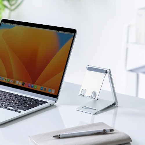 モバイルスタンド（折りたたみ式・超薄型9mm・アルミ製・冷却・無段階角度調整・持ち運び・タブレット・スマホスタンド・シルバー）
