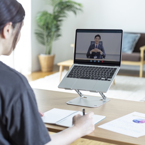 ノートパソコンスタンド（角度・高さ無段階調整タイプ・折りたたみ可能・スチール製・マグネット製品対応）PDA-STN78S