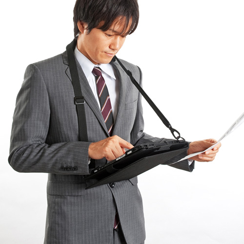 ショルダーベルト付き12.5型タブレットケース
