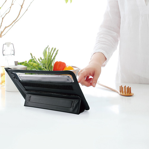 タブレット防水防塵ケース（スタンド・ショルダーベルト付き・10.1型・ブラック）