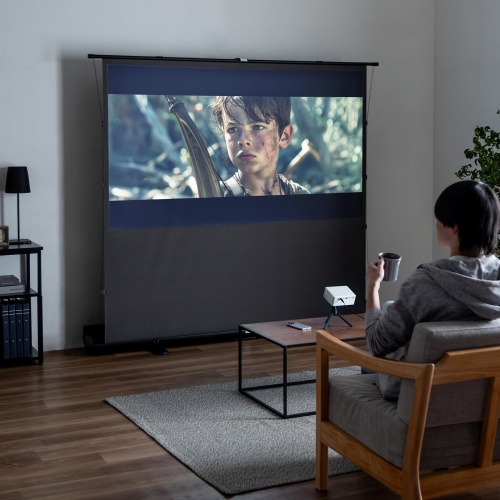 プロジェクタースクリーン（80インチ・自立式・超短焦点対応・床置き・パンタグラフ・16:9）