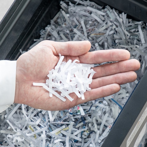 クロスカットシュレッダー（大容量30L・A3対応・最大13枚同時細断・4×40mm・CD/DVD対応・カード対応・情報漏洩対策）