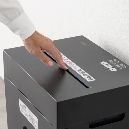 クロスカットシュレッダー（大容量30L・A3対応・最大13枚同時細断・4×40mm・CD/DVD対応・カード対応・情報漏洩対策）