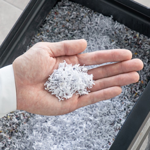 マイクロカットシュレッダー（大容量30L・A3対応・最大9枚同時細断・2×10mm・CD/DVD対応・カード対応・秘密情報漏洩対策）