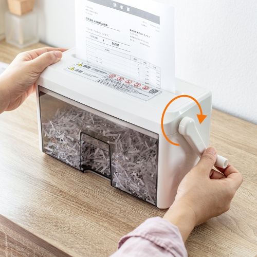 シュレッダー（ハンドシュレッダー・クロスカット・手動式・A4用紙2枚） PSD-MC2223 サンワサプライ