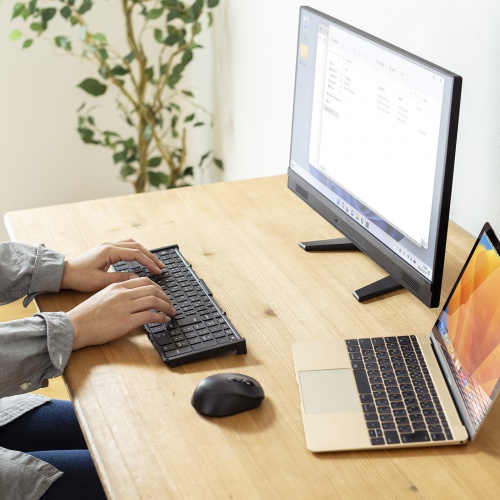 折りたたみBluetoothキーボード（テンキー付き・フルキーボード・充電式・104キー日本語配列・iPhone15・iPhone15plus・ブラック） SKB-BT35BK サンワサプライ