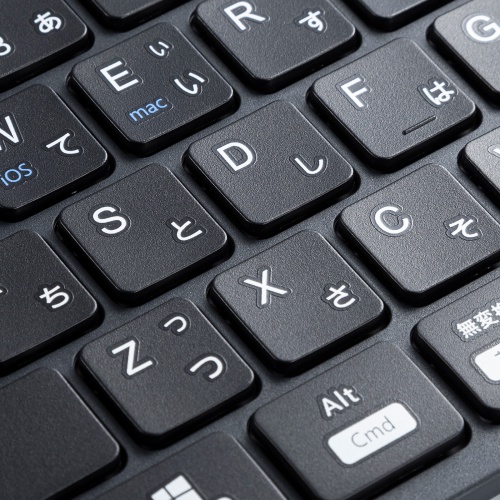 Bluetoothキーボード（ソーラー充電式・テンキー付き・マルチペアリング・Windows・macOS・iOS・Android・再生プラスチック） SKB-BTEC1BK サンワサプライ