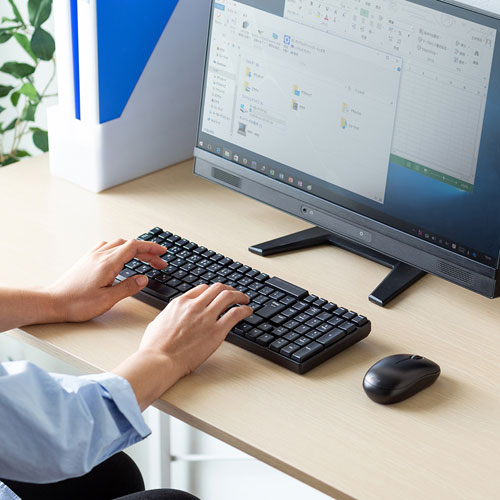 マウス付きキーボード（ワイヤレス・無線・中型・4ボタン・ブルーLED・メンブレン・ブラック）