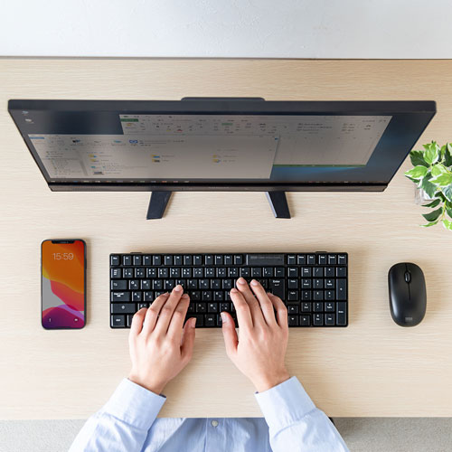 マウス付きキーボード（ワイヤレス・無線・中型・4ボタン・ブルーLED・メンブレン・ブラック）