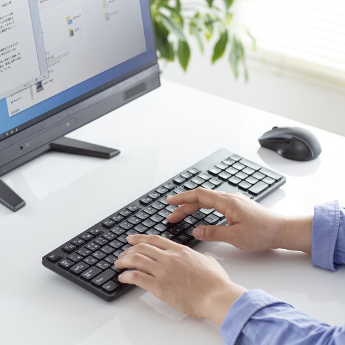 ワイヤレスキーボード（静音・2.4GHzワイヤレス・USB・テンキーあり・薄型メンブレン・ブラック）SKB-WL37BK