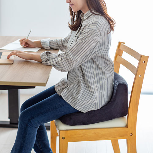 シートクッション（高反発・ウレタンフォーム・エルゴノミクス・デスクワーク・ブラック）