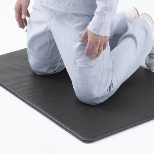 疲労軽減マット（奥行き600mm・軟質・クッション性マット・底冷え対策・物流現場・工場・倉庫・立ち作業・耐水・耐摩耗に優れた素材・体圧を分散） SNC-MAT11 サンワサプライ