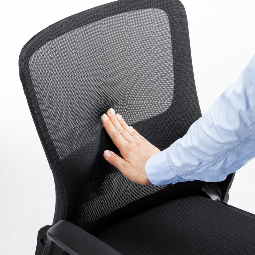 メッシュチェア ひじはね上げ 高さ調節可能ランバーサポート付 座面布生地 ロッキング 背座一体型ロッキング キャスター付 ブラック