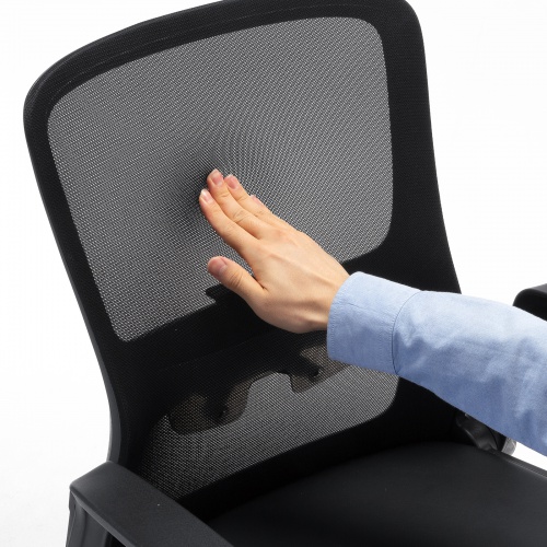 メッシュチェア（ひじはね上げ・高さ調節可能ランバーサポート付・座面ビニールレザー・ロッキング・背座一体型ロッキング・キャスター付・ブラック）