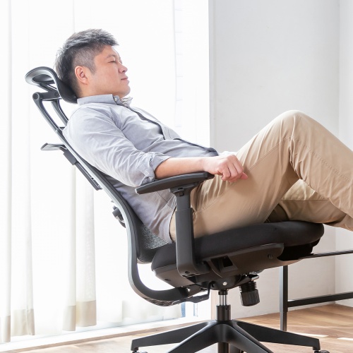 オフィスチェア（メッシュ・シンクロロッキング・3Dアームレスト・ハイバック・座面メッシュ・オットマン・4D・ランバーサポート・ハンガー付き）