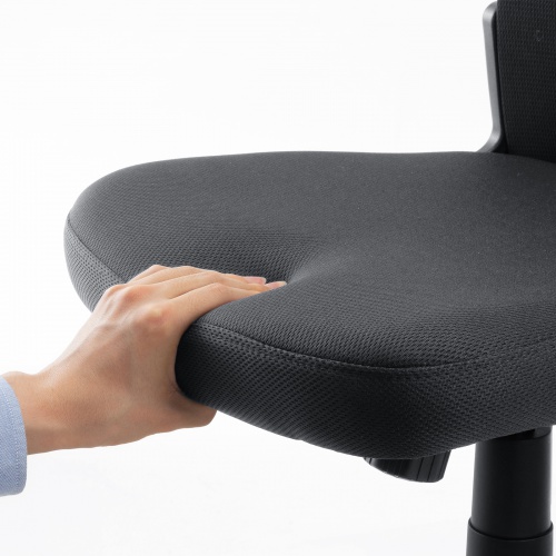 メッシュチェア（高さ調節可能ランバーサポート付・座面布生地・ロッキング・背座一体型ロッキング・キャスター付・ブラック）