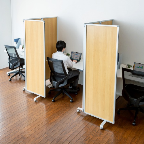 3連結パーティション（幅180cm・高さ180cm・木目タイプ・間仕切り・目隠し・ミーティング・会議室・キャスター）