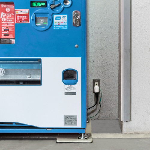 電源アダプター（3P・2P変換・温度ヒューズ・電流ヒューズ内蔵・抜け止め式）