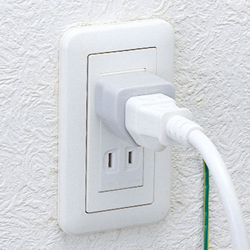 3P・1個口・アース付、平行型・ノイズフィルタ付き、3P→2P変換アダプタ TAP-AD2N サンワサプライ