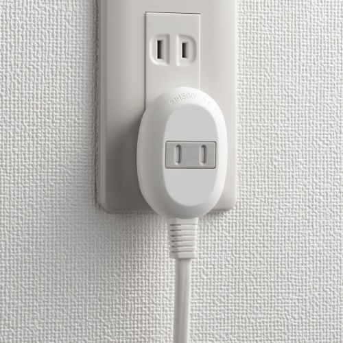 タップ（2P・3個口＋1個口・2m）