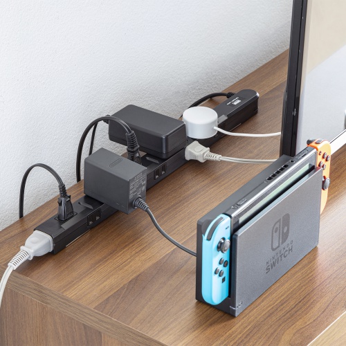 スリムタップ（2P・11個口・コードの向き変更・強力マグネット・シャッター・フック付き・3m・ブラック）TAP-SLIM11-3BK