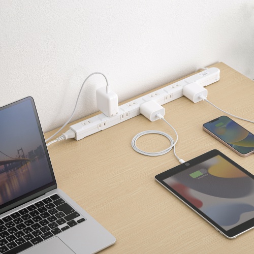 スリムタップ（2P・11個口・コードの向き変更・強力マグネット・シャッター・フック付き・1m・ホワイト）