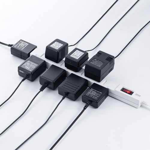 タップ（スリム・2P・8個口・3m・マグネットつき・ホワイト）