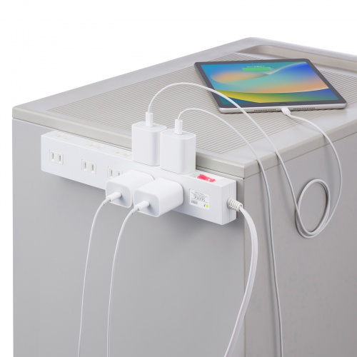 電源タップ（雷ガード内蔵・10個口・2Pプラグ・一括集中スイッチ・マグネット・シャッター付き・ACアダプタ対応・1m・ホワイト）