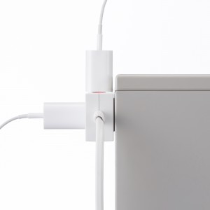 電源タップ（雷ガード内蔵・10個口・2Pプラグ・一括集中スイッチ・マグネット・シャッター付き・ACアダプタ対応・3m・ホワイト）