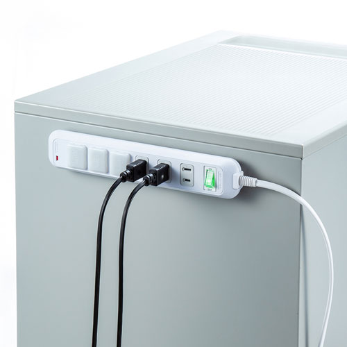 【アウトレット･訳あり・セール】電源タップ(2P・6個口・2m・マグネット・雷ガード・集中スイッチ・コンセントキャップ3個付き)