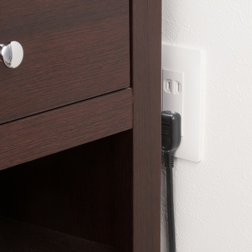 電源タップ（スリムタップ・AC6口・縦横差し込み・車輪差し・雷ガード・マグネット・2m・ACアダプタ対応・シンプルデザイン・マット調・スイングプラグ・ブラック）