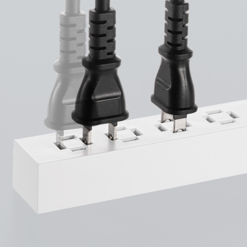 電源タップ（スリムタップ・AC8口・縦横差し込み・車輪差し・雷ガード・マグネット・2m・ACアダプタ対応・シンプルデザイン・マット調・スイングプラグ・ホワイト）