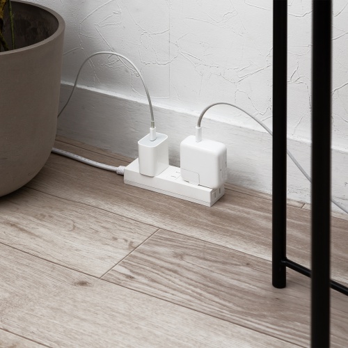 電源タップ（火災予防タップ・コンセント・4個口・2m・ホワイト）