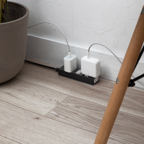 電源タップ（火災予防タップ・コンセント・4個口・3m・ブラック）