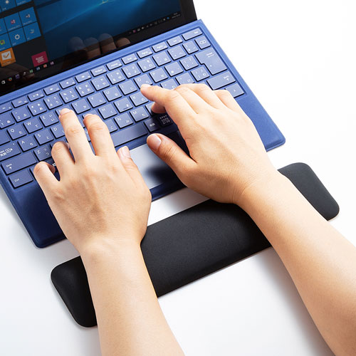 リストレスト(薄型・Mサイズ・ブラック)