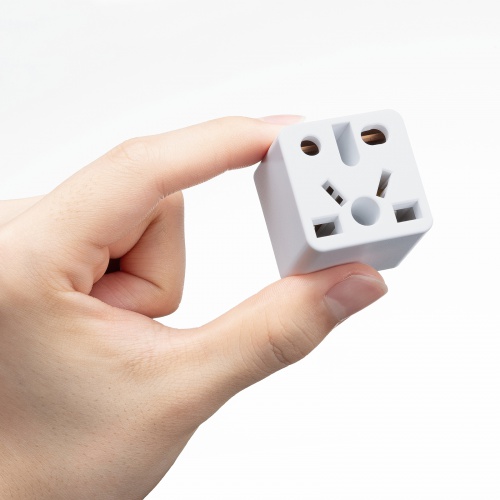 海外 変換プラグ（日本向け・日本国内用・マルチタイプ電源変換アダプタ・ホワイト）