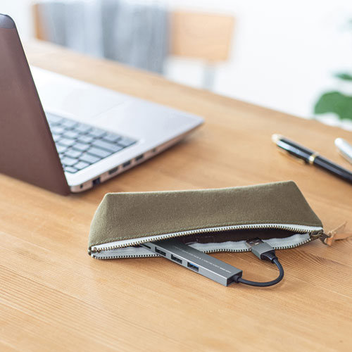 USB 3.2 Gen1+USB2.0 コンボ　スリムハブ(カードリーダー付き）