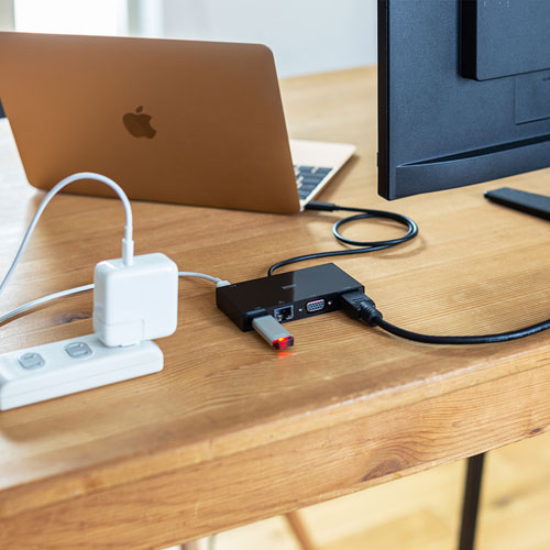 ドッキングステーション（USBハブ，Type-C接続・モバイル・USB・LAN・VGA・HDMI・テレワーク・ブラック） USB-3TCH30BK サンワサプライ