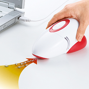 乾電池でも使用可能でゴミやホコリを強力に吸引するハンディ掃除機、USBクリーナー（レッド） USB-TOY55R サンワサプライ