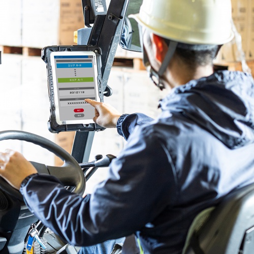 タブレットホルダー （産業用・フォークリフト ・固定ホルダー・クランプ取付・支柱取付・鍵付） VEH-TBHLD1 サンワサプライ