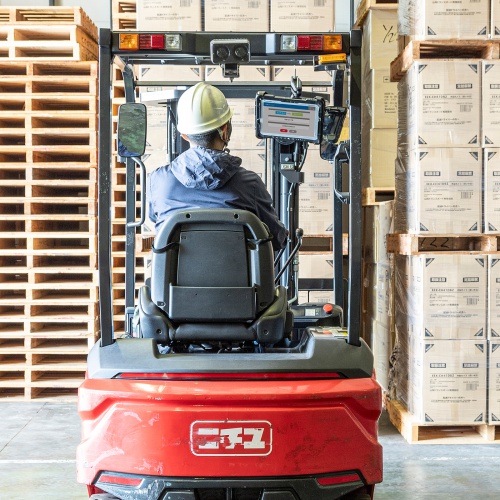 タブレットホルダー （産業用・フォークリフト ・固定ホルダー・クランプ取付・支柱取付・鍵付） VEH-TBHLD1 サンワサプライ